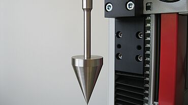 Dispositivo di prova personalizzato - punzone di compressione a cono